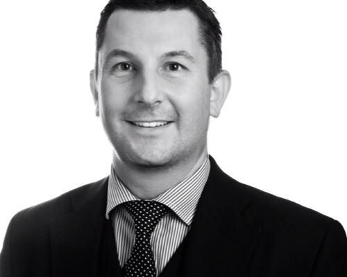 Stephen Moses KC, leading Lucy Tapper, secures unanimous not guilty verdict after a four-week trial in Birmingham Crown Court on an allegation of preparing an act of terrorism for which the defendant faced a potential life sentence. 